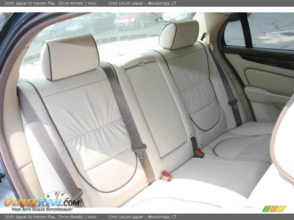 2005 Jaguar XJ Vanden Plas Zircon Metallic / Ivory Photo #13
