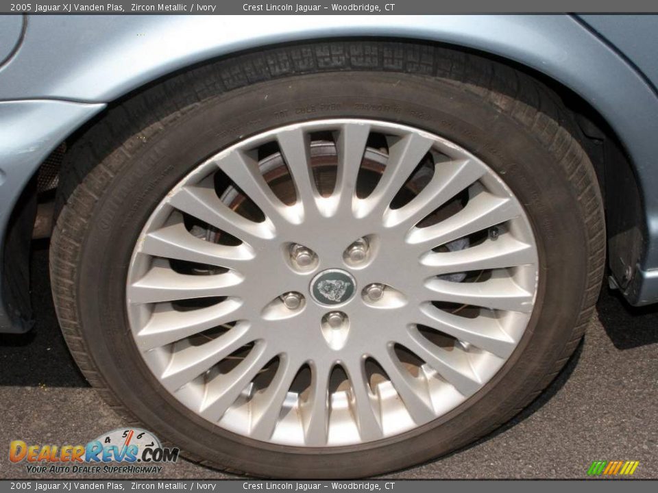 2005 Jaguar XJ Vanden Plas Zircon Metallic / Ivory Photo #16
