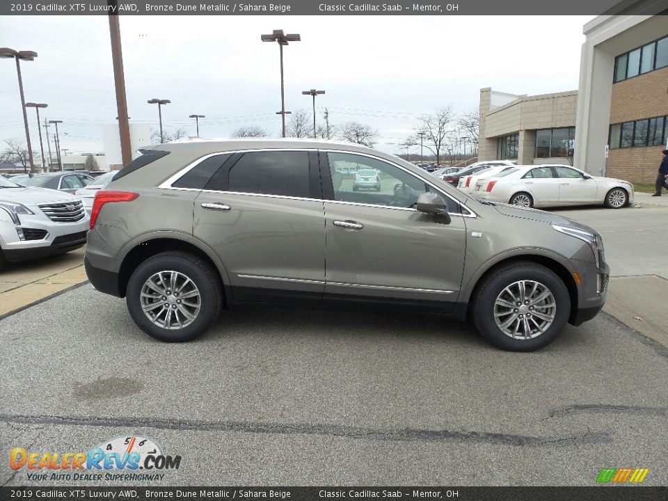 2019 Cadillac XT5 Luxury AWD Bronze Dune Metallic / Sahara Beige Photo #2