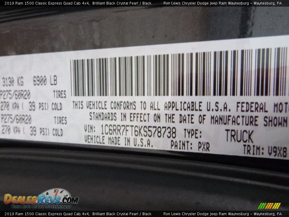 2019 Ram 1500 Classic Express Quad Cab 4x4 Brilliant Black Crystal Pearl / Black Photo #17