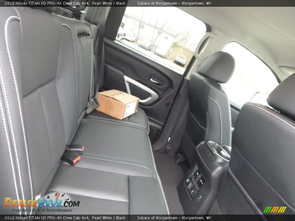 2019 Nissan TITAN XD PRO-4X Crew Cab 4x4 Pearl White / Black Photo #14
