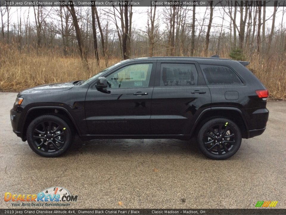 2019 Jeep Grand Cherokee Altitude 4x4 Diamond Black Crystal Pearl / Black Photo #3