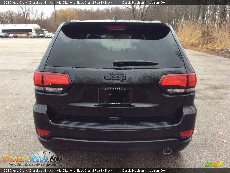 2019 Jeep Grand Cherokee Altitude 4x4 Diamond Black Crystal Pearl / Black Photo #5