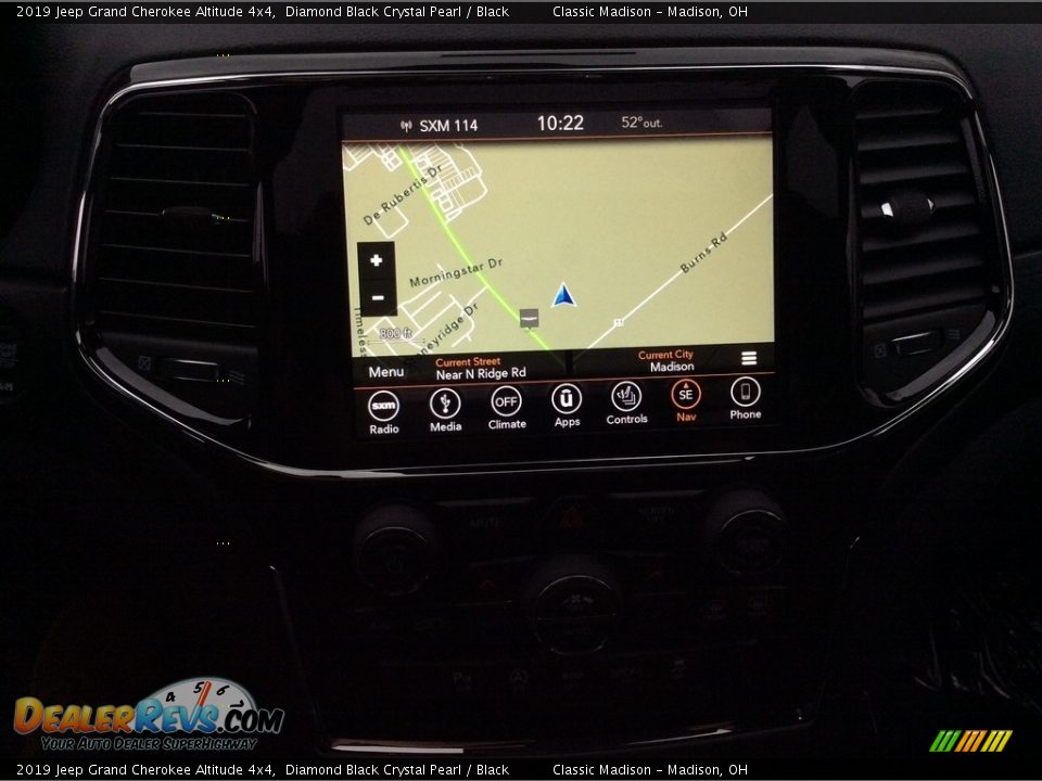 2019 Jeep Grand Cherokee Altitude 4x4 Diamond Black Crystal Pearl / Black Photo #16