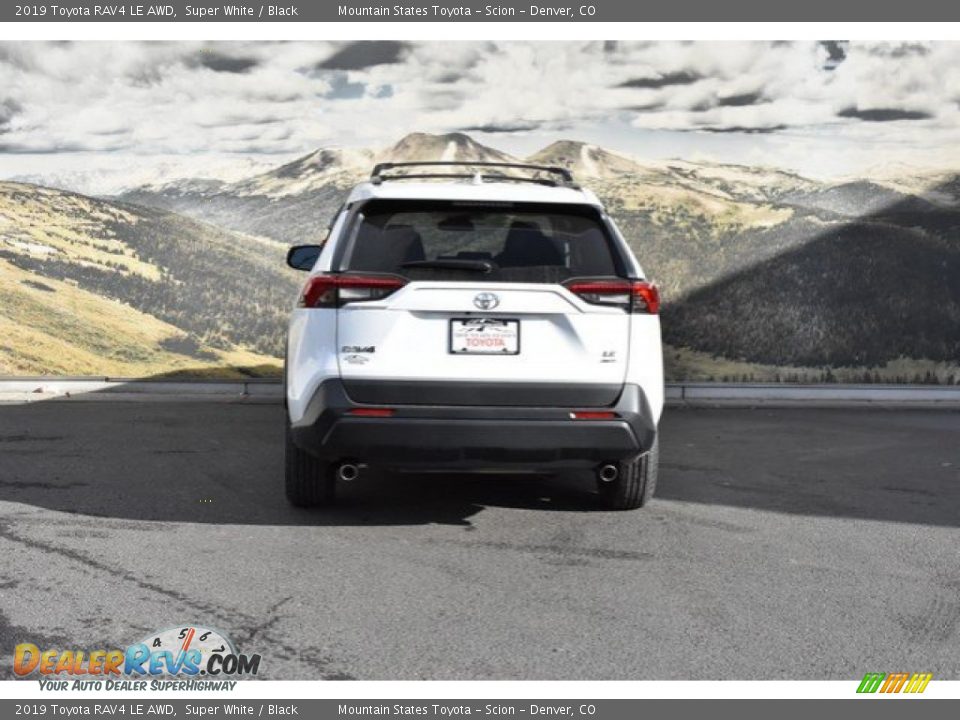 2019 Toyota RAV4 LE AWD Super White / Black Photo #4