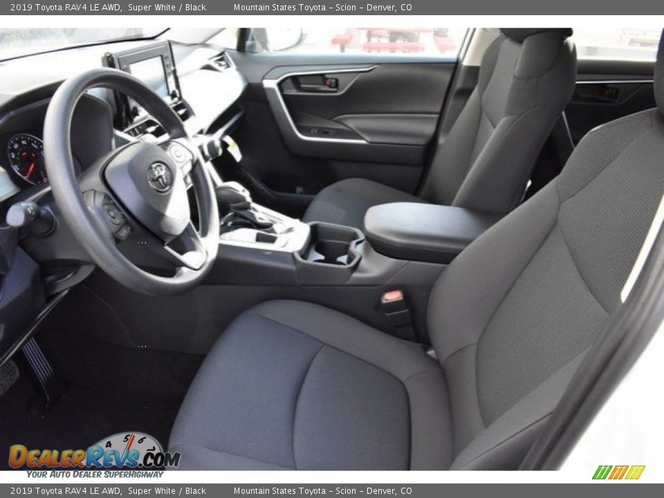 2019 Toyota RAV4 LE AWD Super White / Black Photo #6