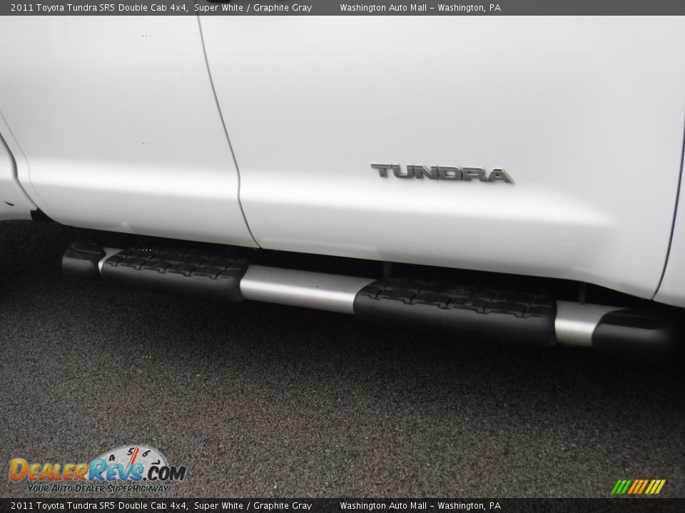 2011 Toyota Tundra SR5 Double Cab 4x4 Super White / Graphite Gray Photo #3