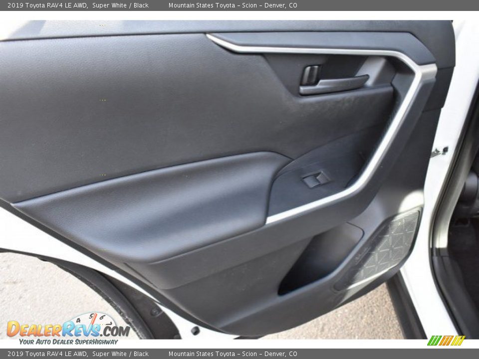 2019 Toyota RAV4 LE AWD Super White / Black Photo #20