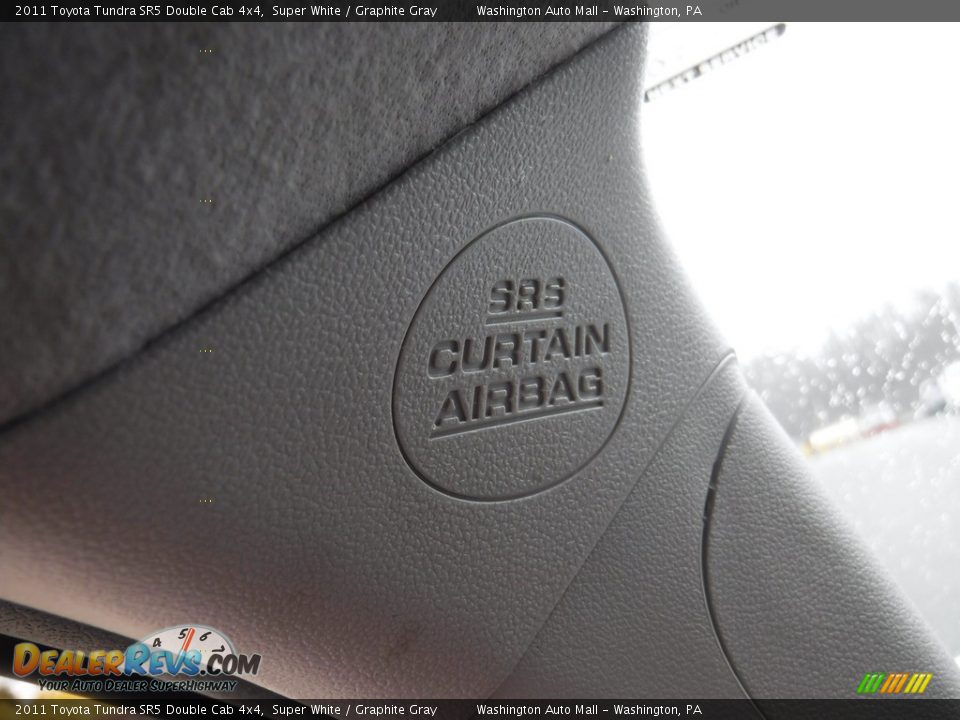 2011 Toyota Tundra SR5 Double Cab 4x4 Super White / Graphite Gray Photo #24