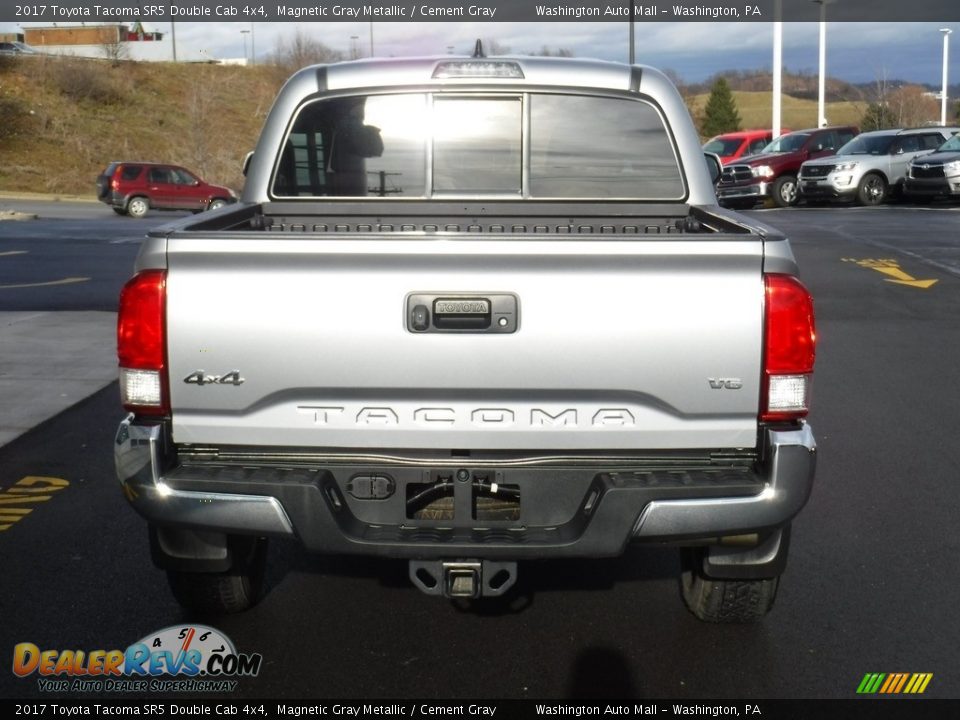 2017 Toyota Tacoma SR5 Double Cab 4x4 Magnetic Gray Metallic / Cement Gray Photo #8