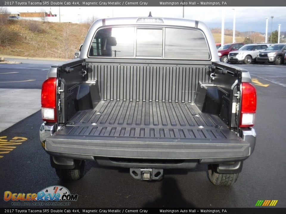 2017 Toyota Tacoma SR5 Double Cab 4x4 Magnetic Gray Metallic / Cement Gray Photo #12