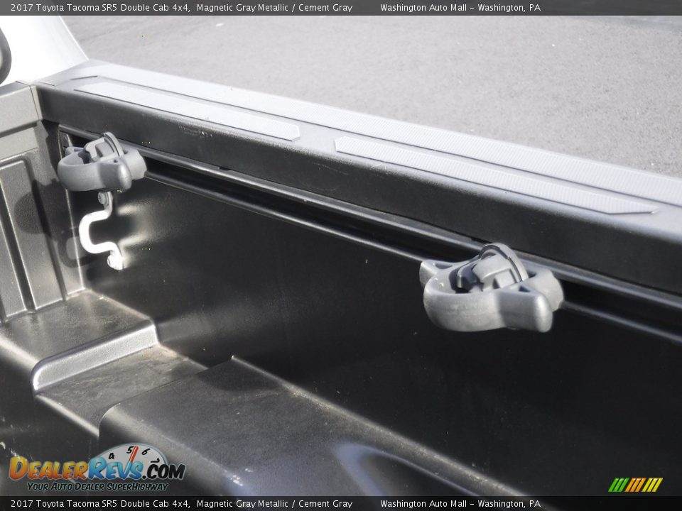2017 Toyota Tacoma SR5 Double Cab 4x4 Magnetic Gray Metallic / Cement Gray Photo #13