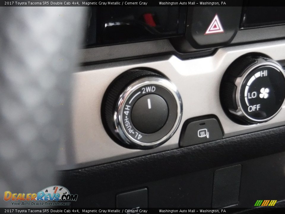 2017 Toyota Tacoma SR5 Double Cab 4x4 Magnetic Gray Metallic / Cement Gray Photo #22