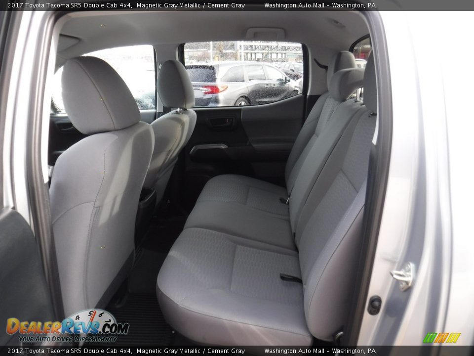 2017 Toyota Tacoma SR5 Double Cab 4x4 Magnetic Gray Metallic / Cement Gray Photo #27