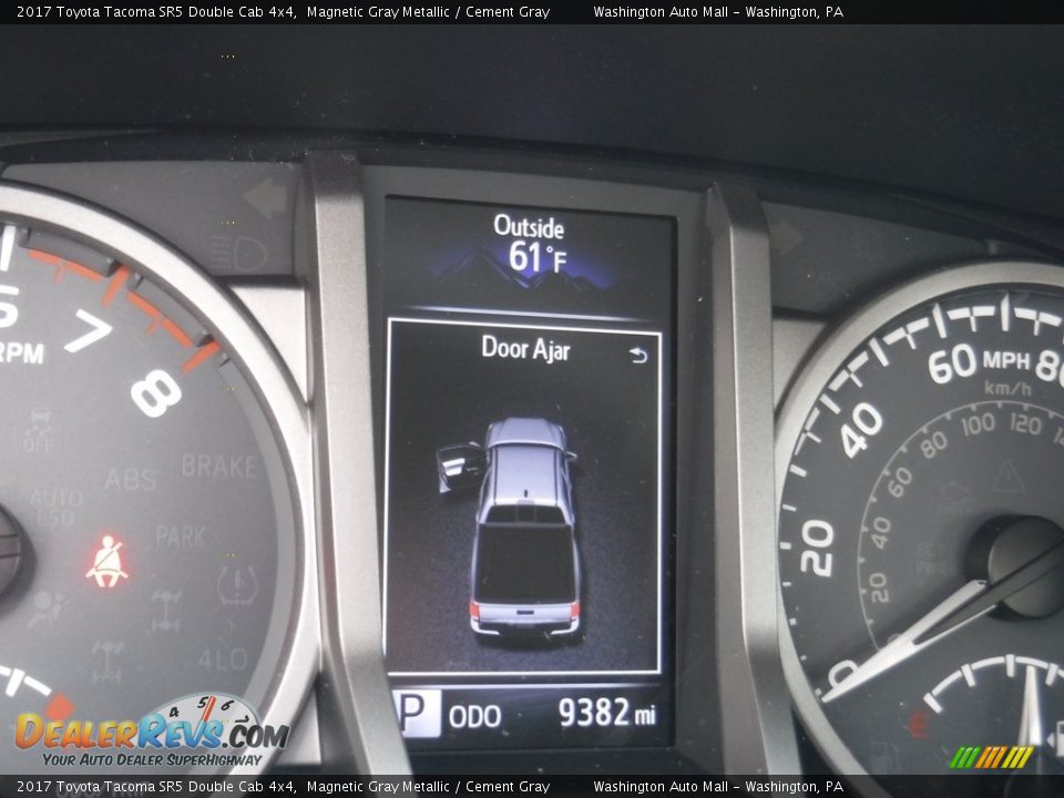 2017 Toyota Tacoma SR5 Double Cab 4x4 Magnetic Gray Metallic / Cement Gray Photo #30