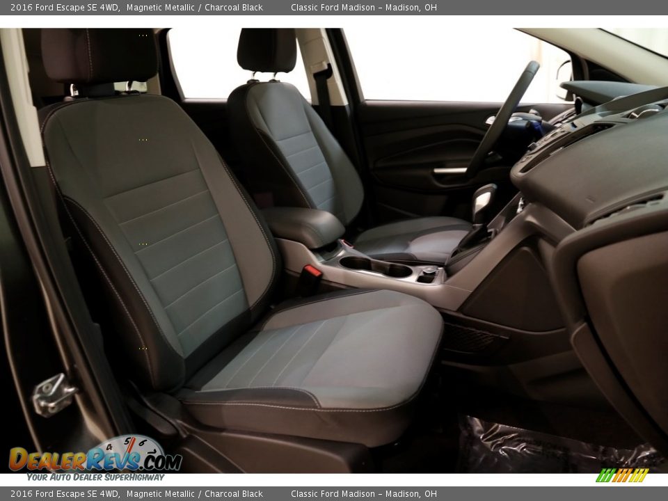 2016 Ford Escape SE 4WD Magnetic Metallic / Charcoal Black Photo #13