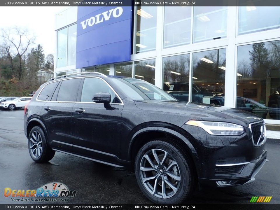 2019 Volvo XC90 T5 AWD Momentum Onyx Black Metallic / Charcoal Photo #1