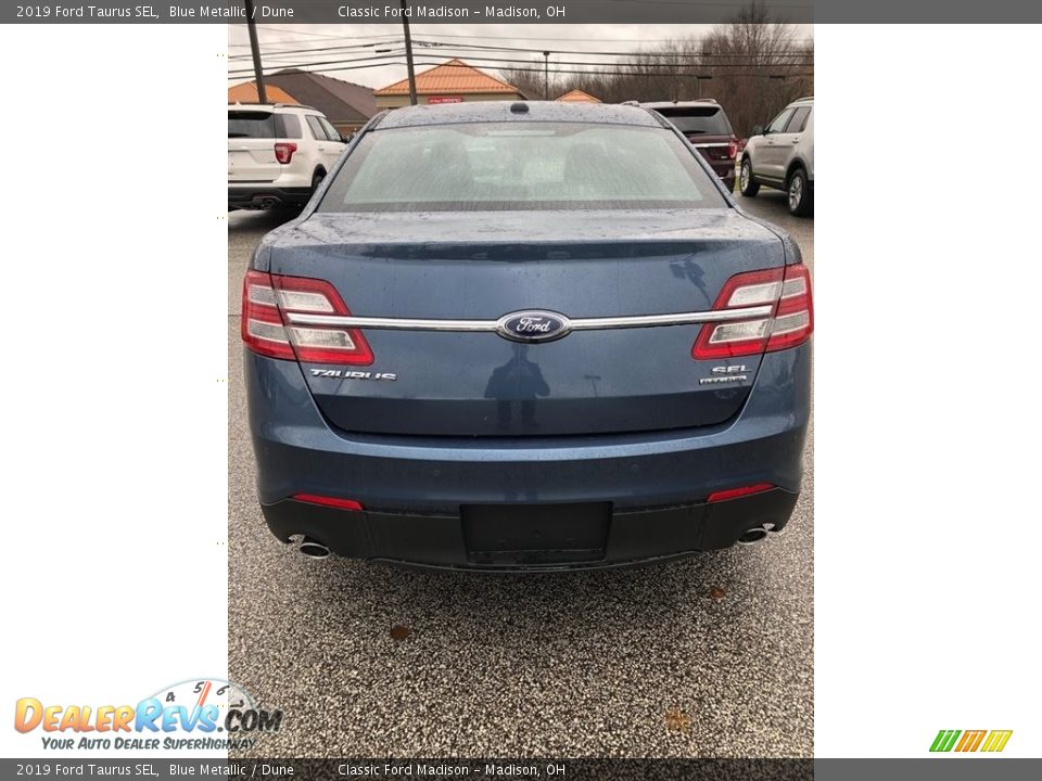 2019 Ford Taurus SEL Blue Metallic / Dune Photo #3