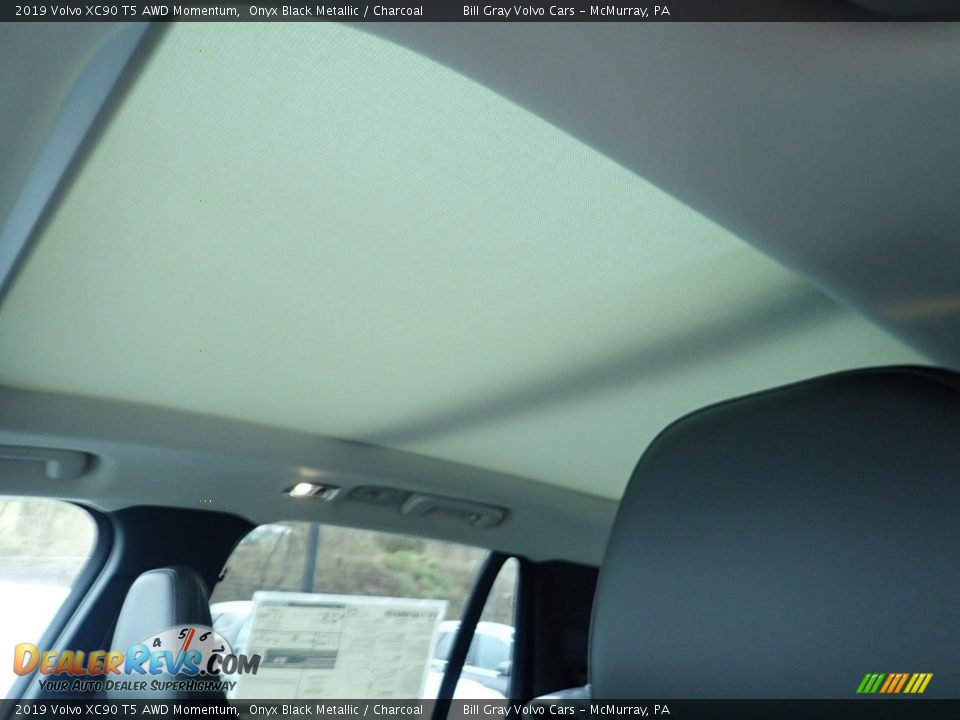 2019 Volvo XC90 T5 AWD Momentum Onyx Black Metallic / Charcoal Photo #12