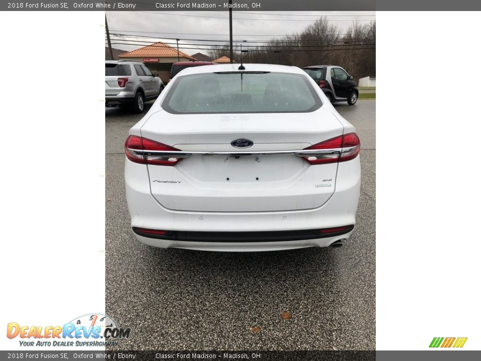 2018 Ford Fusion SE Oxford White / Ebony Photo #3