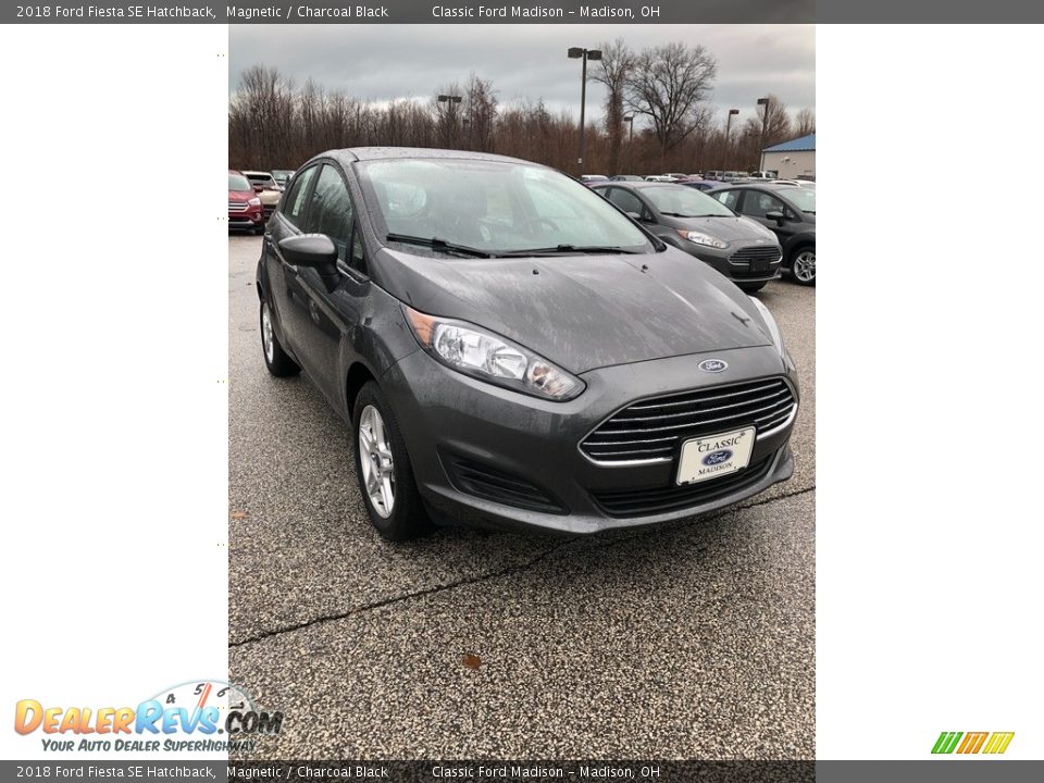 2018 Ford Fiesta SE Hatchback Magnetic / Charcoal Black Photo #1