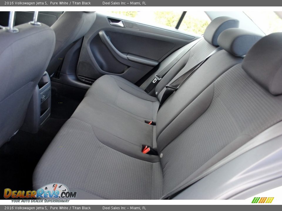 2016 Volkswagen Jetta S Pure White / Titan Black Photo #11