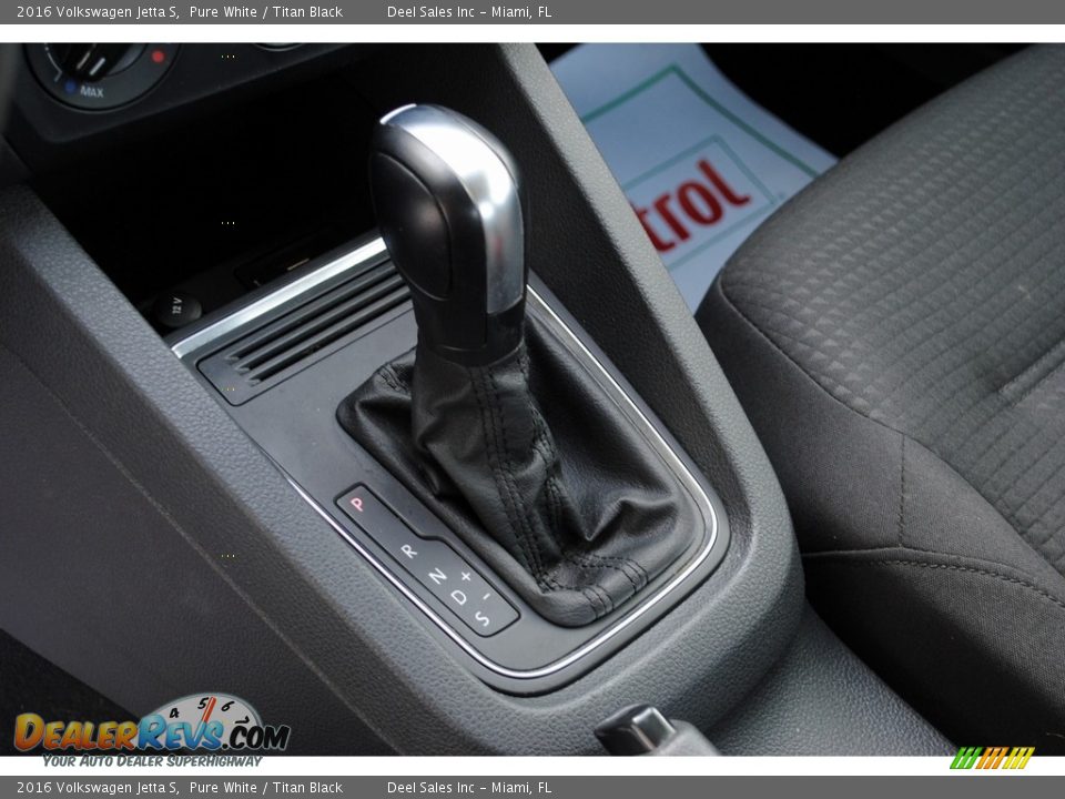 2016 Volkswagen Jetta S Pure White / Titan Black Photo #14