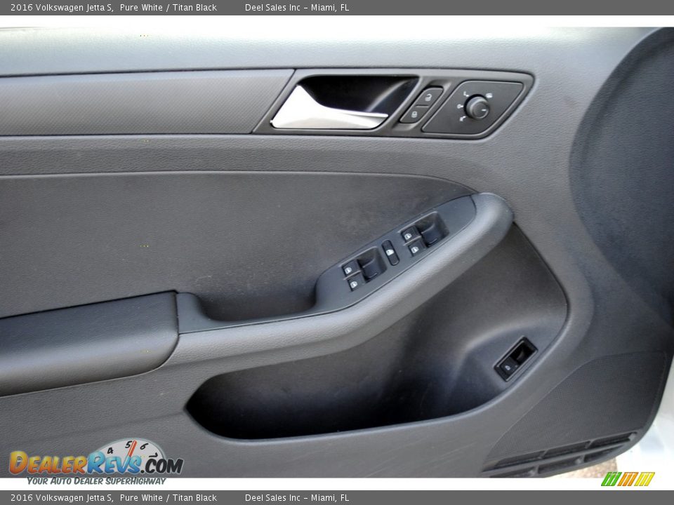2016 Volkswagen Jetta S Pure White / Titan Black Photo #16