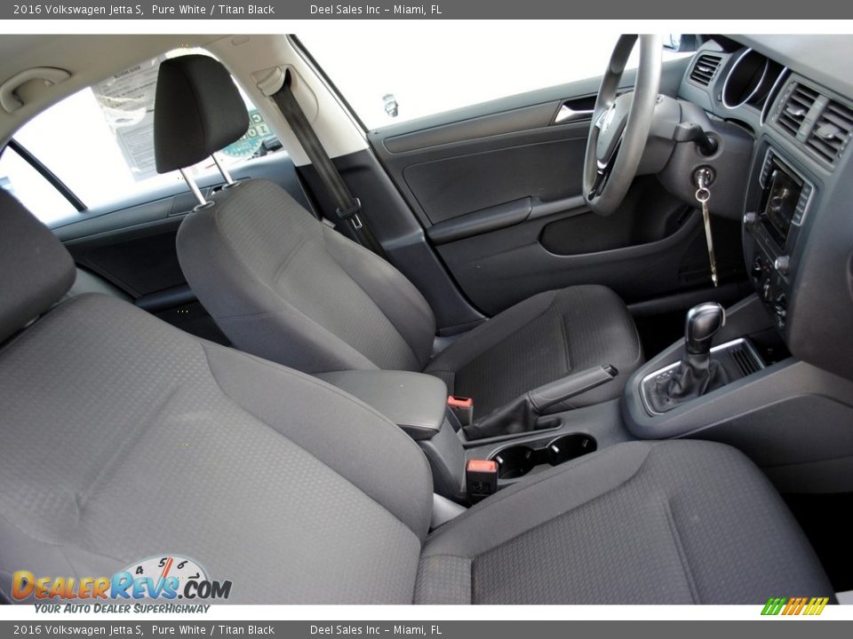 2016 Volkswagen Jetta S Pure White / Titan Black Photo #18