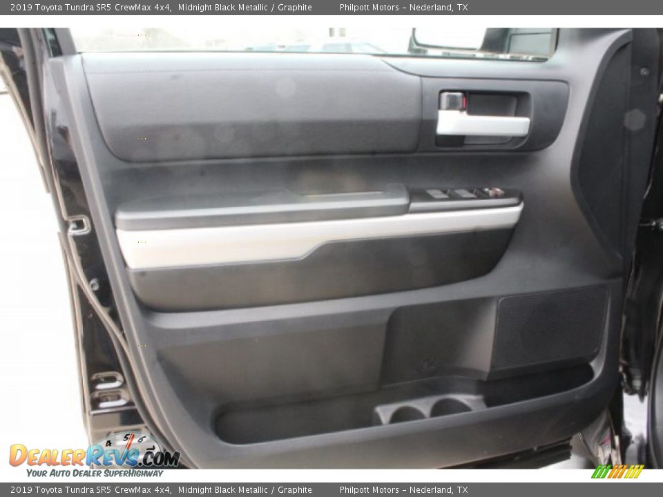 2019 Toyota Tundra SR5 CrewMax 4x4 Midnight Black Metallic / Graphite Photo #9