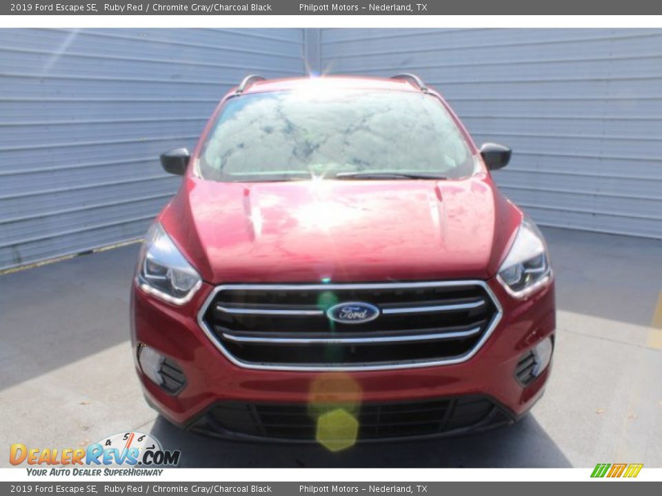 2019 Ford Escape SE Ruby Red / Chromite Gray/Charcoal Black Photo #3