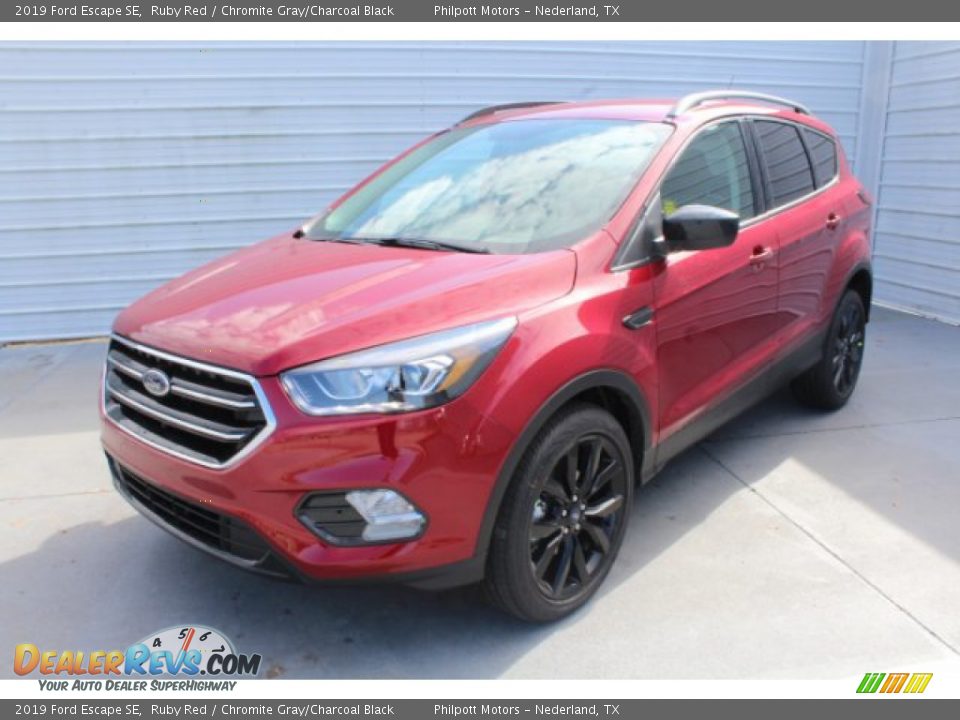 2019 Ford Escape SE Ruby Red / Chromite Gray/Charcoal Black Photo #4