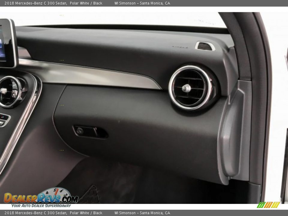 2018 Mercedes-Benz C 300 Sedan Polar White / Black Photo #29