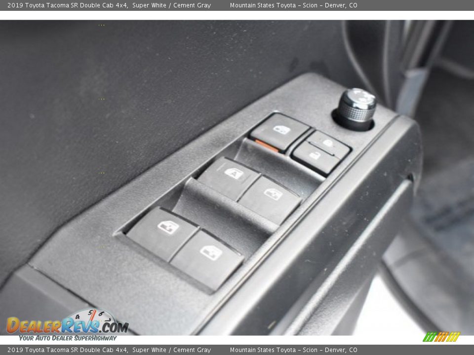 2019 Toyota Tacoma SR Double Cab 4x4 Super White / Cement Gray Photo #24