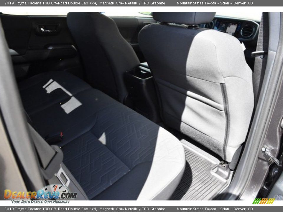 2019 Toyota Tacoma TRD Off-Road Double Cab 4x4 Magnetic Gray Metallic / TRD Graphite Photo #17