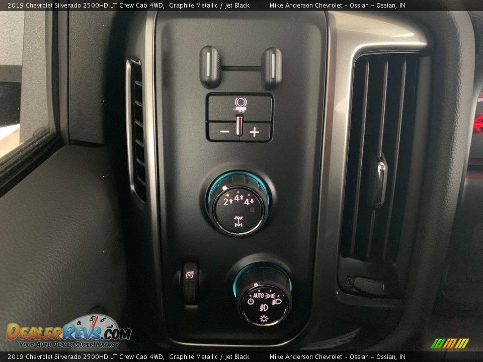 2019 Chevrolet Silverado 2500HD LT Crew Cab 4WD Graphite Metallic / Jet Black Photo #10