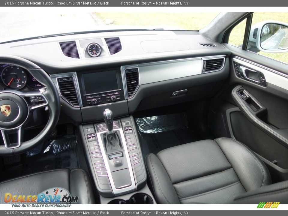 2016 Porsche Macan Turbo Rhodium Silver Metallic / Black Photo #15