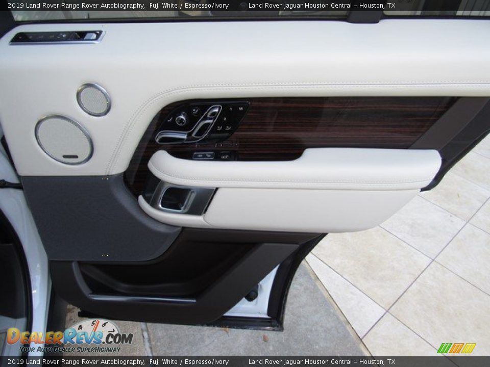 Door Panel of 2019 Land Rover Range Rover Autobiography Photo #22