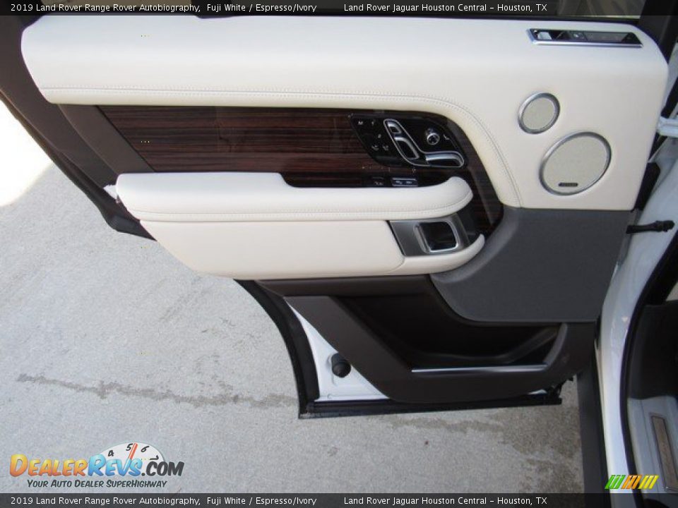 Door Panel of 2019 Land Rover Range Rover Autobiography Photo #25