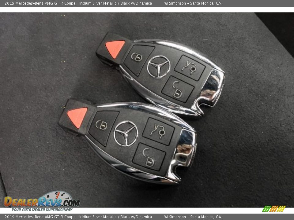 Keys of 2019 Mercedes-Benz AMG GT R Coupe Photo #11
