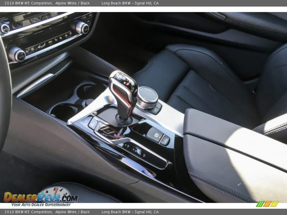 2019 BMW M5 Competition Shifter Photo #7