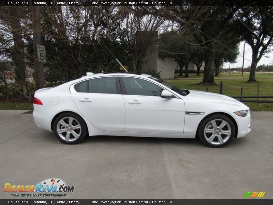 2019 Jaguar XE Premium Fuji White / Ebony Photo #7