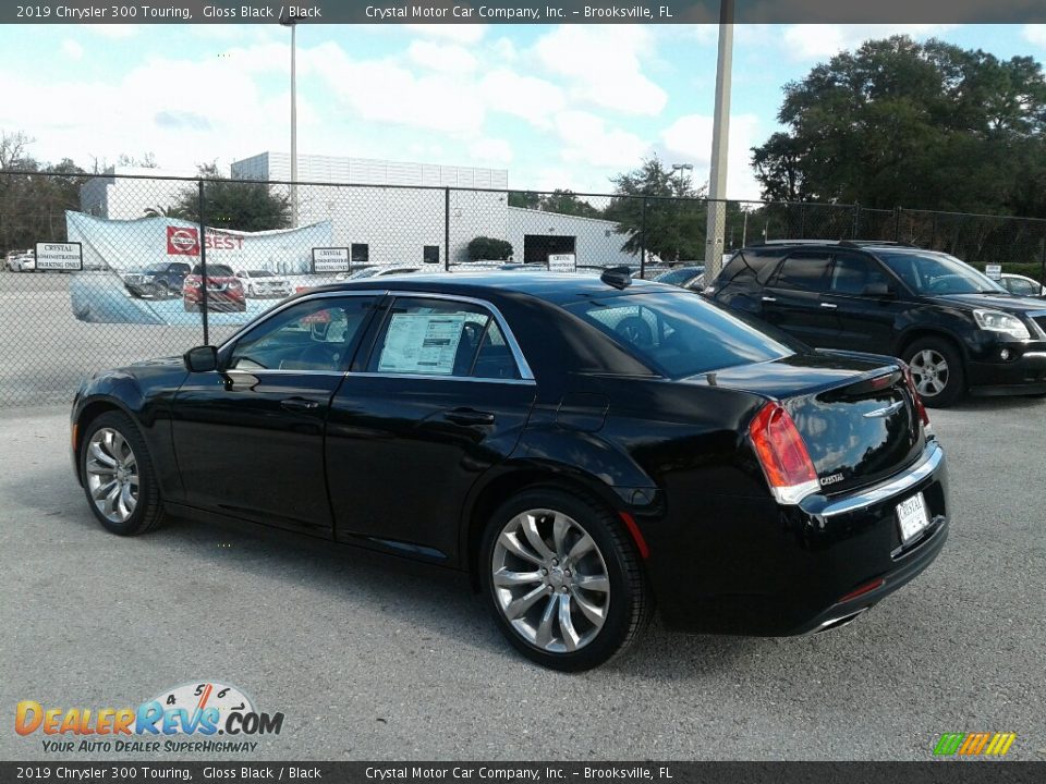 2019 Chrysler 300 Touring Gloss Black / Black Photo #3