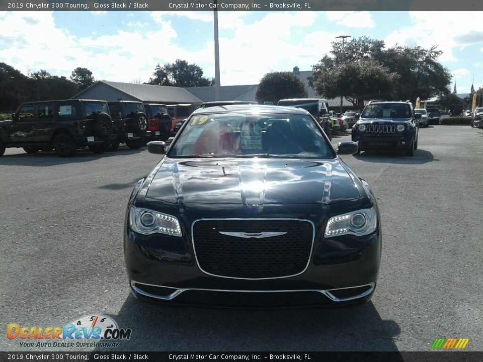 2019 Chrysler 300 Touring Gloss Black / Black Photo #8