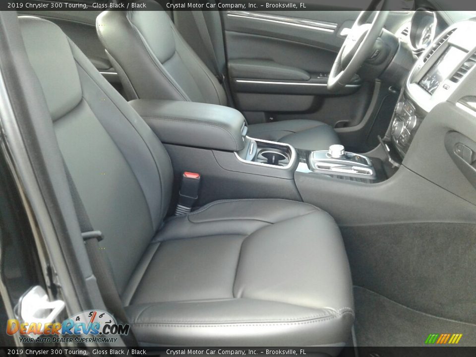 2019 Chrysler 300 Touring Gloss Black / Black Photo #12