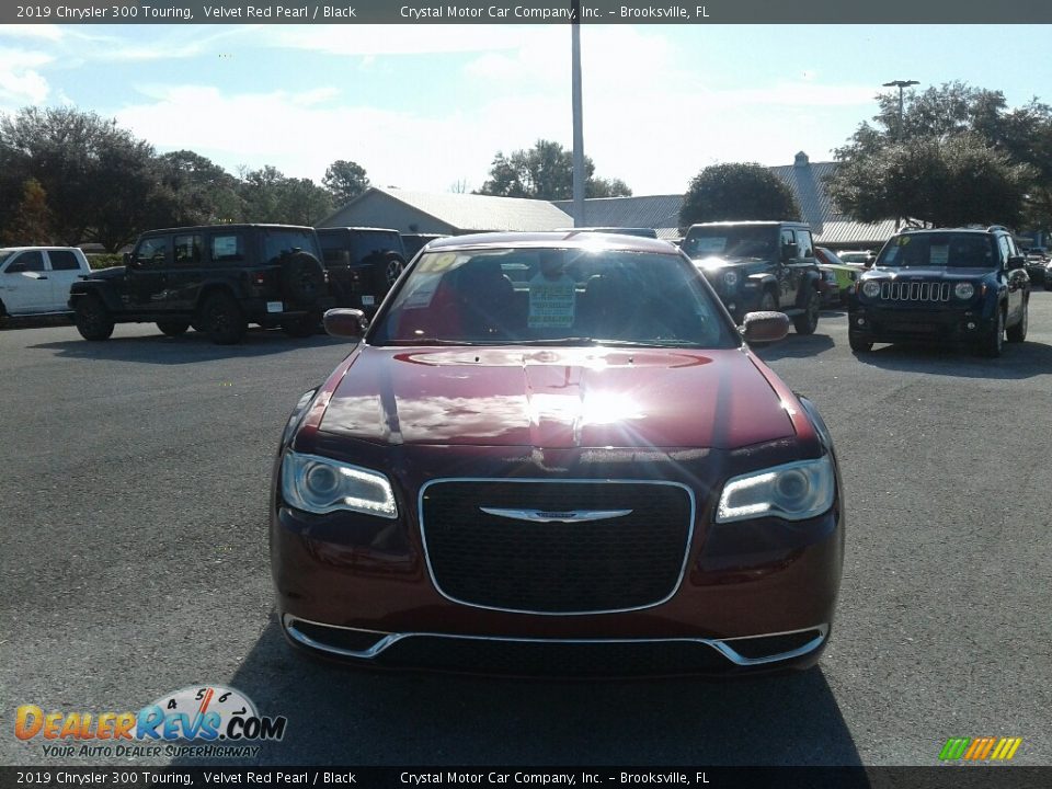 2019 Chrysler 300 Touring Velvet Red Pearl / Black Photo #8