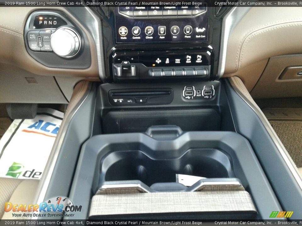 2019 Ram 1500 Long Horn Crew Cab 4x4 Diamond Black Crystal Pearl / Mountain Brown/Light Frost Beige Photo #16