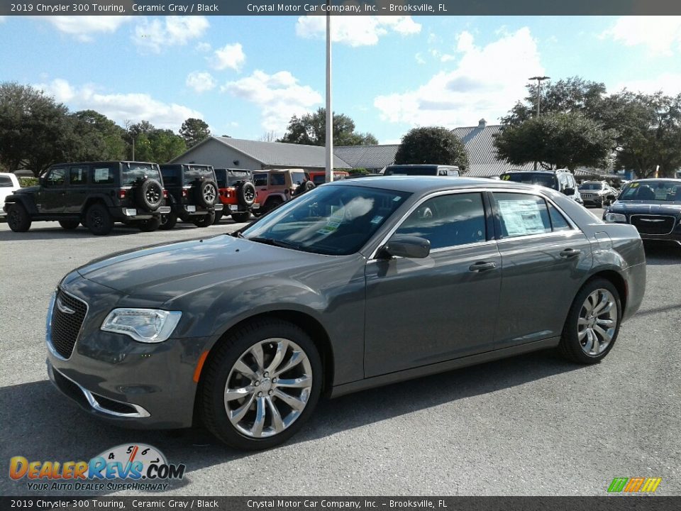 2019 Chrysler 300 Touring Ceramic Gray / Black Photo #1