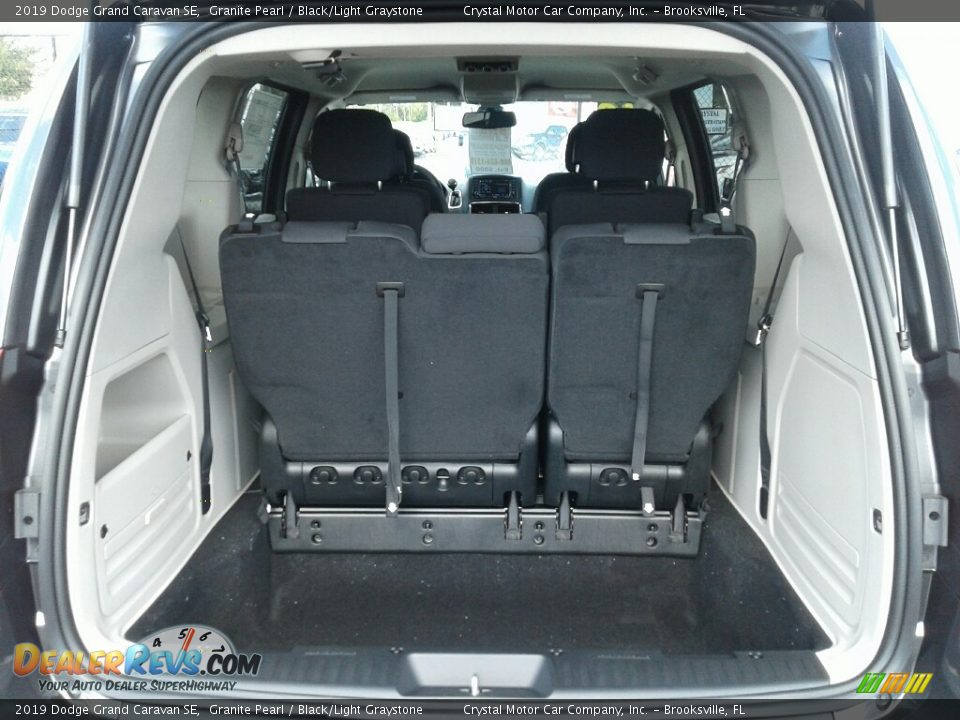 2019 Dodge Grand Caravan SE Granite Pearl / Black/Light Graystone Photo #19