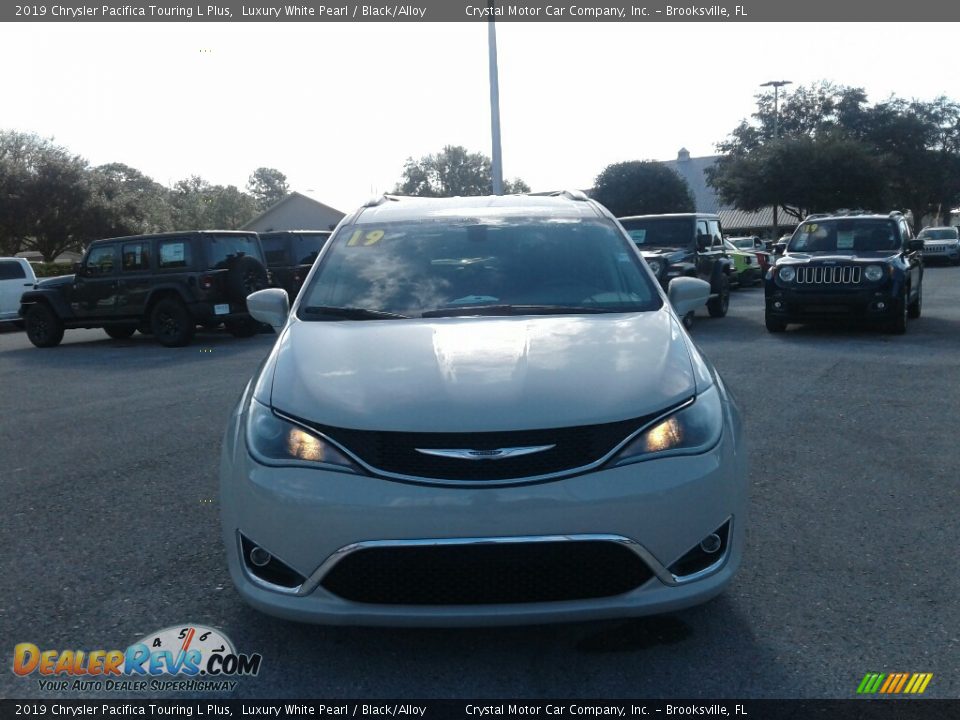 2019 Chrysler Pacifica Touring L Plus Luxury White Pearl / Black/Alloy Photo #8